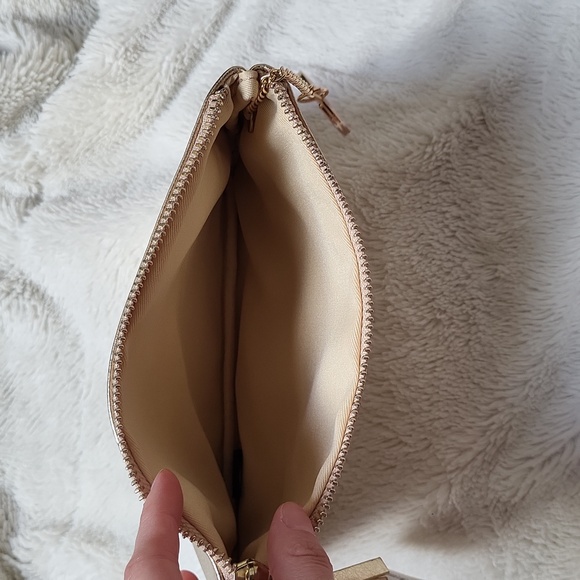 NWT! Gold Dazzle Medium Pouch! - Picture 8 of 9